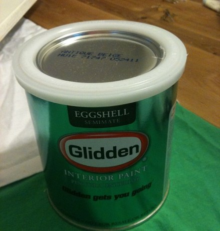 Glidden Antique Beige Can