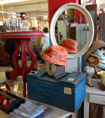 Vintage Thymes Monthly Market