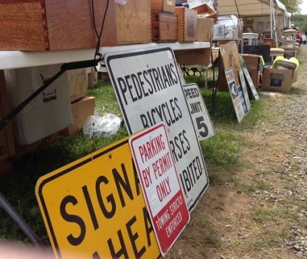 Brimfield Signs Parking