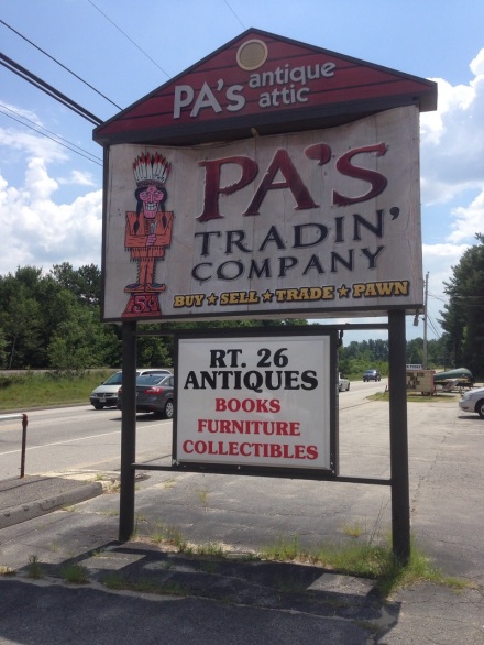 Pa's Tradin Company Sign