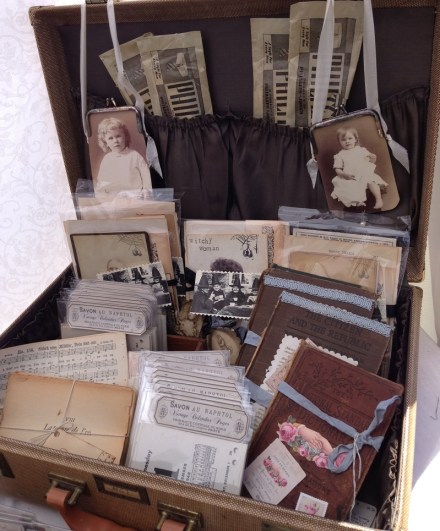 Evelyn & Rose Suitcase