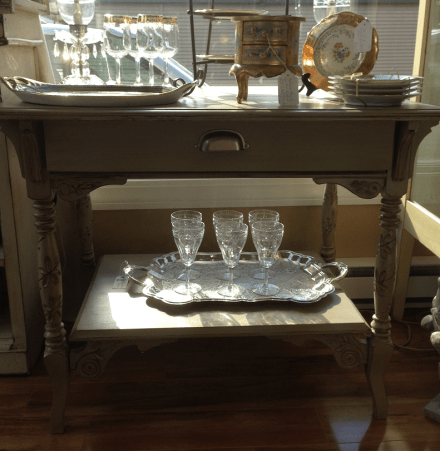 Signature Finishes Glasses and Trays