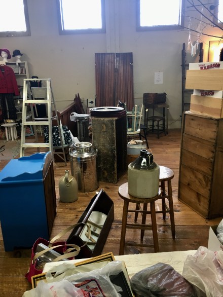 Hutchins Setting Up Shop